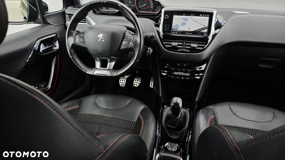 Peugeot 2008 1.2 Pure Tech Crossway S&S - 16