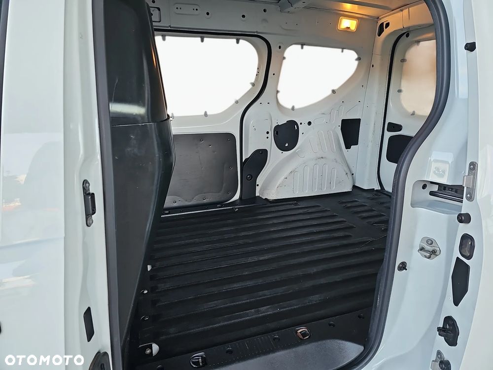 Dacia DOKKER VAN CONFORT CLIM 1.3 TCe 100 - 18