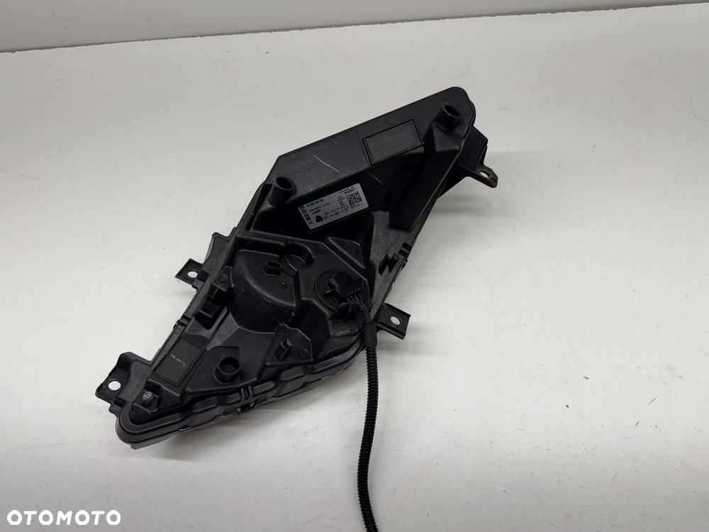 Przedni prawy led drl  Peugeot 3008 III 24- 9845434680 - 3