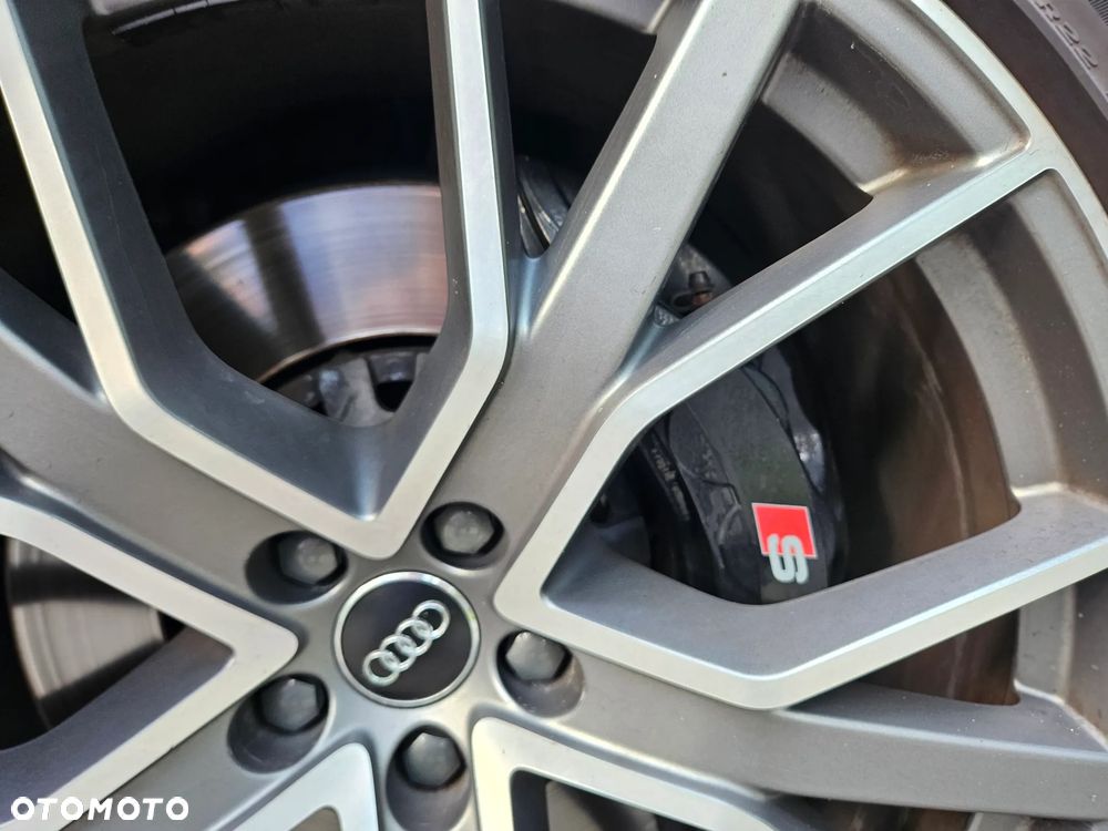 Audi SQ7 - 12