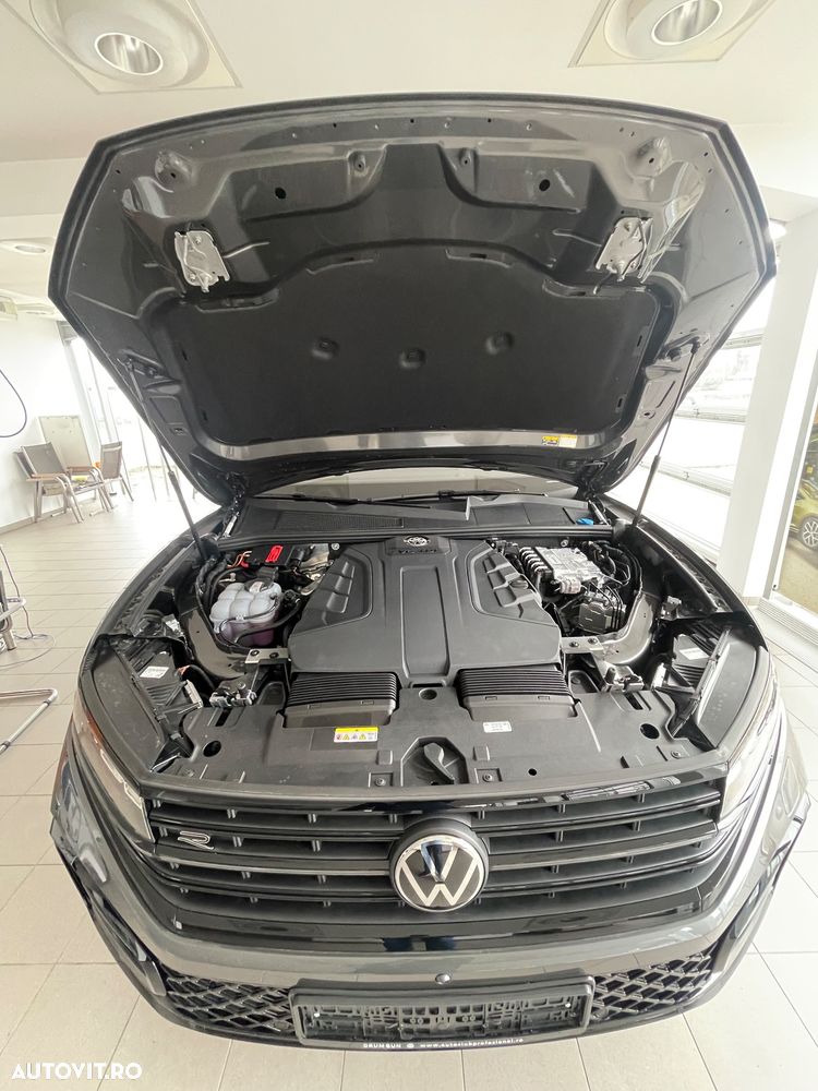 Volkswagen Touareg V6 TDI 4MOTION R-Line - 14