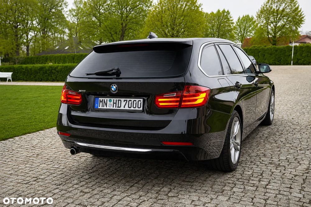 BMW Seria 3 320d Luxury Line - 13
