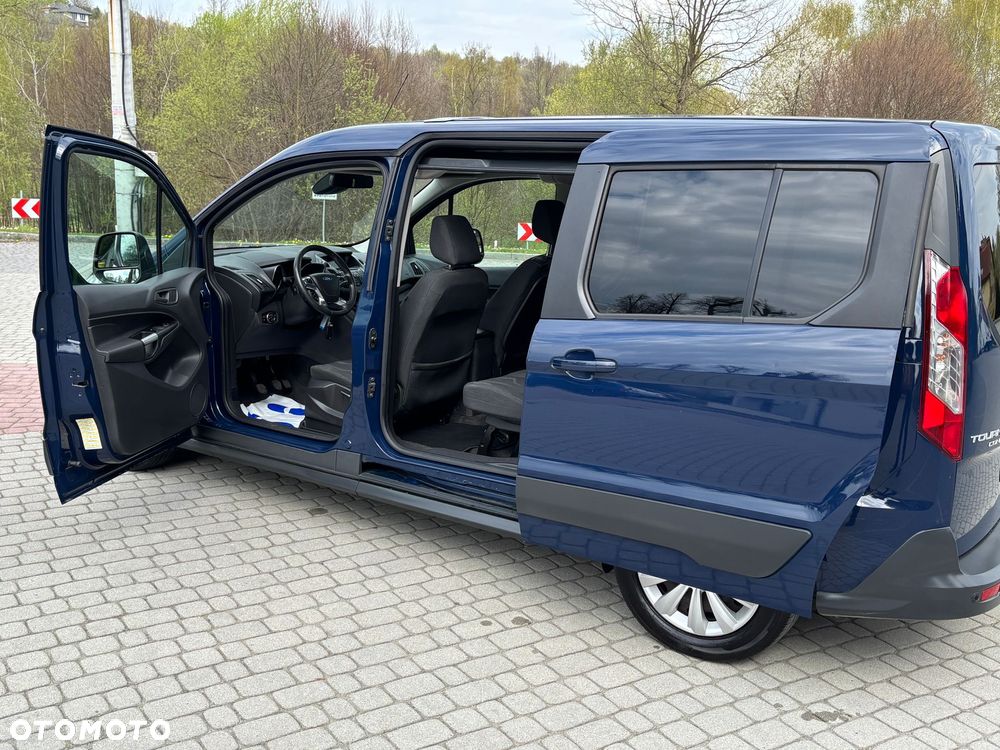 Ford Tourneo Connect Grand - 20