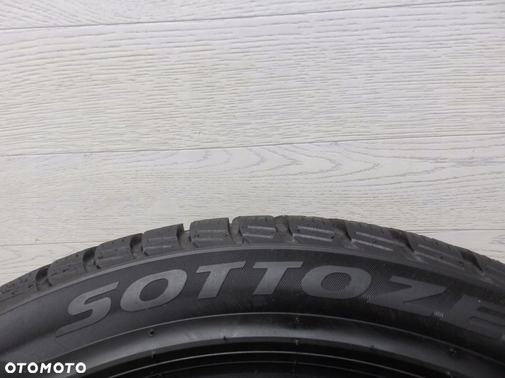 Opony zimowe Pirelli Winter SottoZero 3 205/50/17 93 V - 6