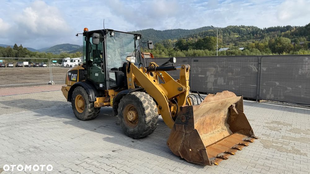 Caterpillar 906H - 7