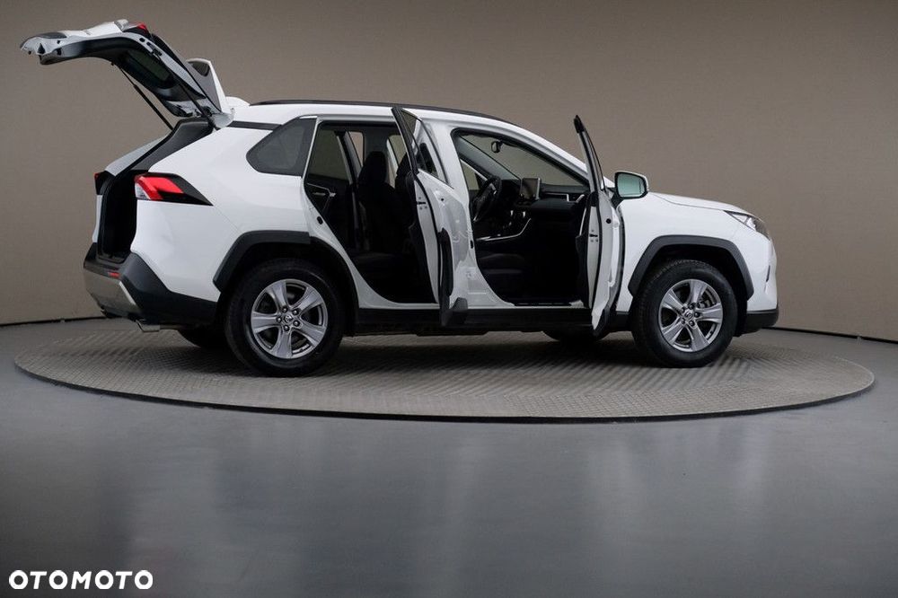 Toyota RAV4 - 6