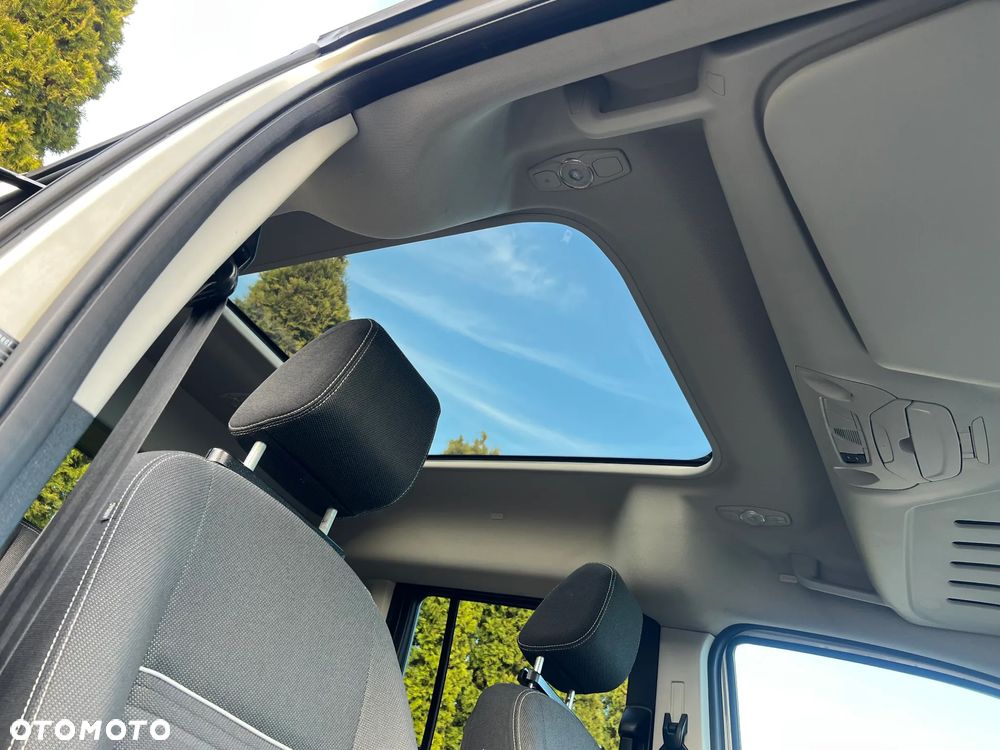 Ford Tourneo Connect - 19