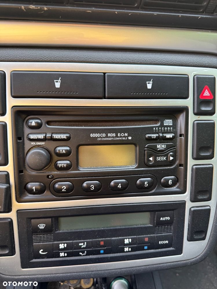 Ford Galaxy 2.3 16V Ambiente - 3