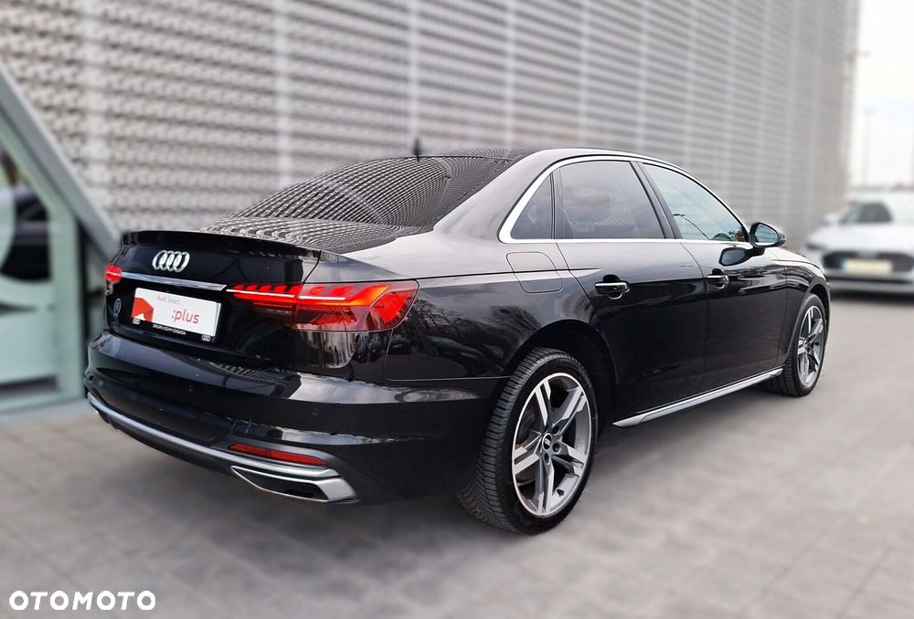 Audi A4 Limousine - 32