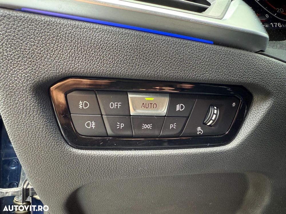 BMW Seria 3 320d xDrive Aut. Luxury Line - 30