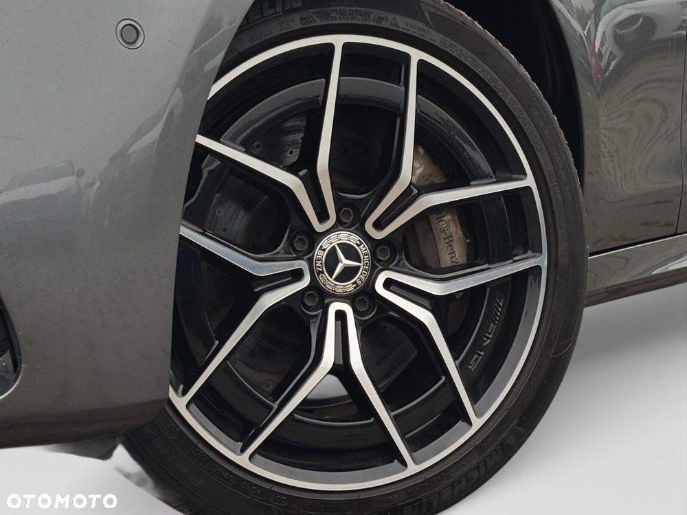 Mercedes-Benz Klasa E 450 4-Matic Exclusive - 37