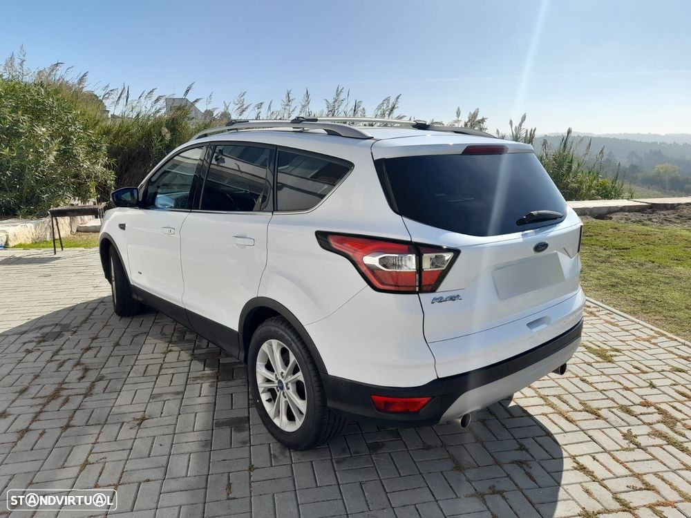 Ford Kuga 2.0 TDCi Titanium 4WD Powershift - 3