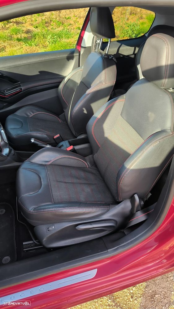 Peugeot 208 1.2 PureTech GT Line - 11