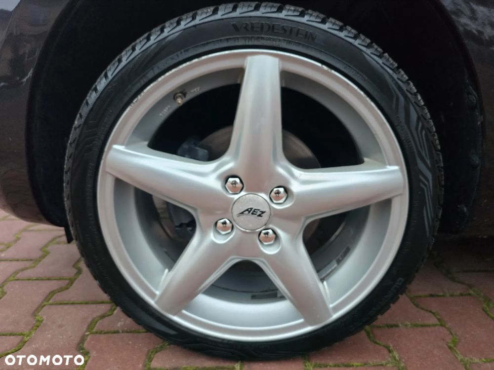 Nissan Micra 1.2 Bild der Frau - 28