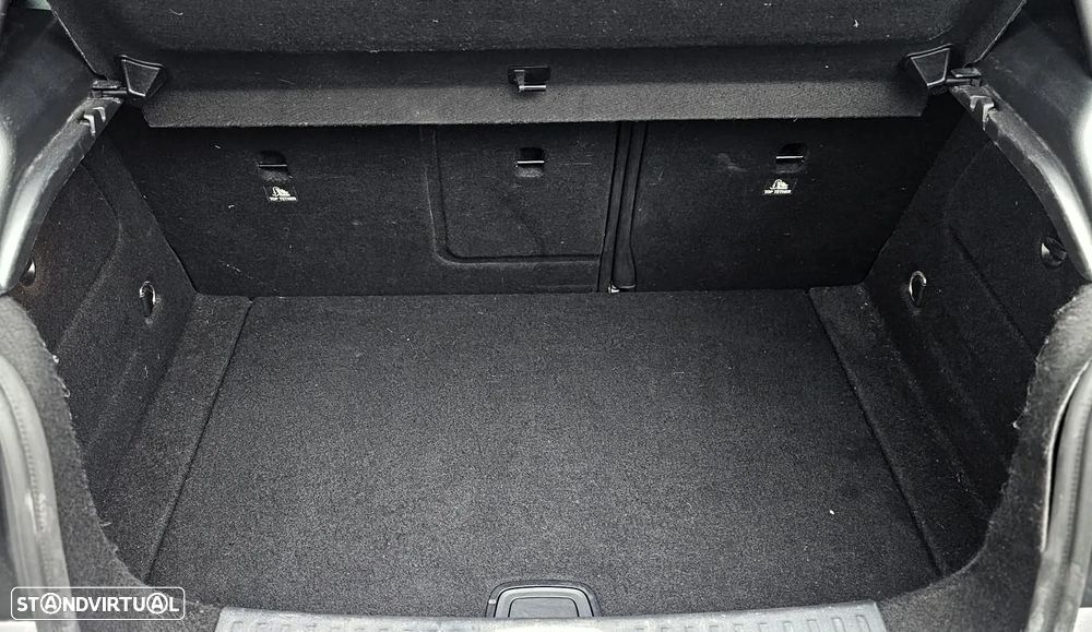 Mercedes-Benz A 180 (BlueEFFICIENCY) - 21