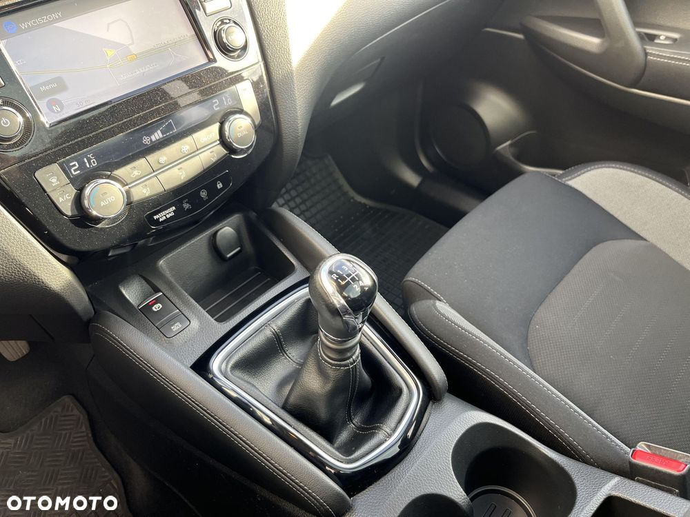 Nissan Qashqai 1.6 DIG-T N-Connecta - 15