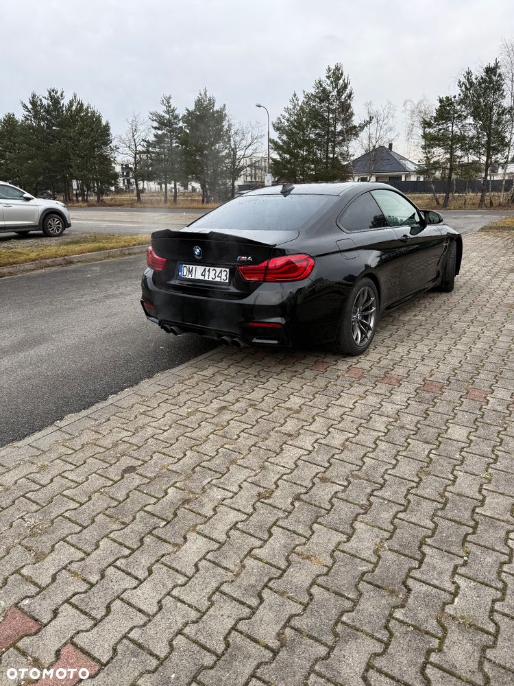 BMW M4 - 5