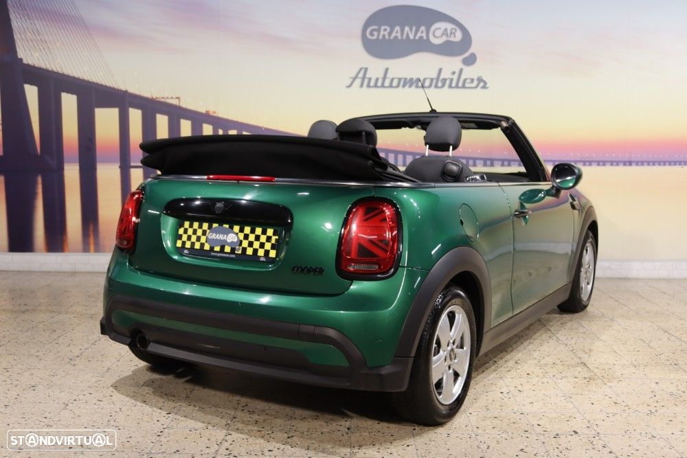 MINI Cabrio Cooper Premium Classic Auto - 4