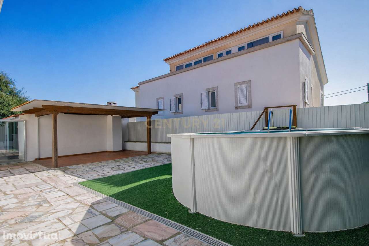 Moradia T3 em Almada, União das Freguesias de Caparica e Trafaria - Grande imagem: 4/37