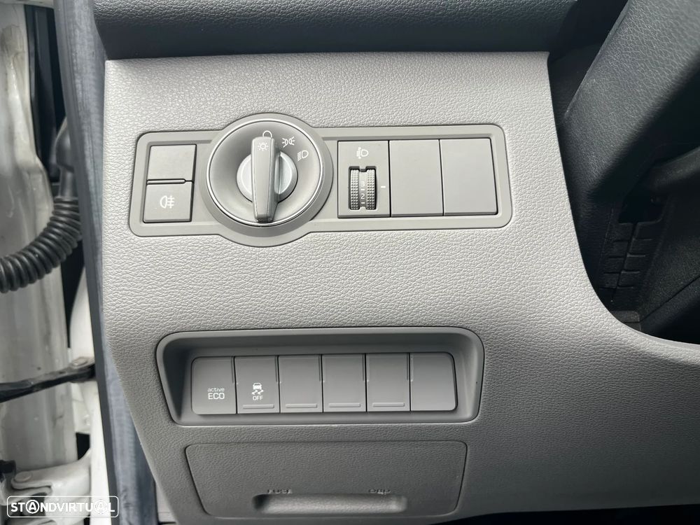 Hyundai H350 2.5 CRDi LWB Access 7L - 17