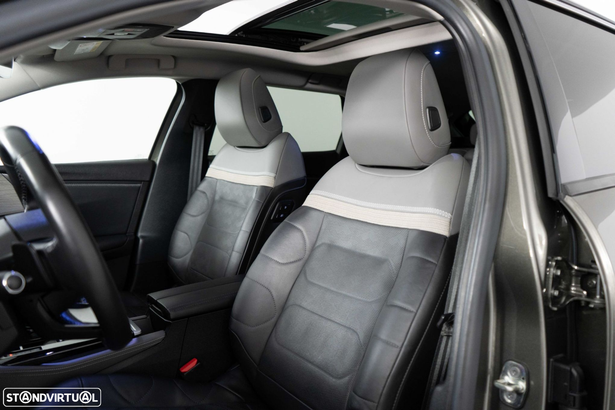 Citroën C5 X 1.6 Hybrid Shine Pack e-EAT8 - 8