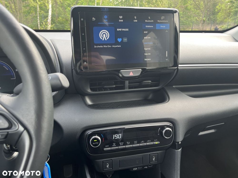 Toyota Yaris Hybrid 1.5 Style - 9