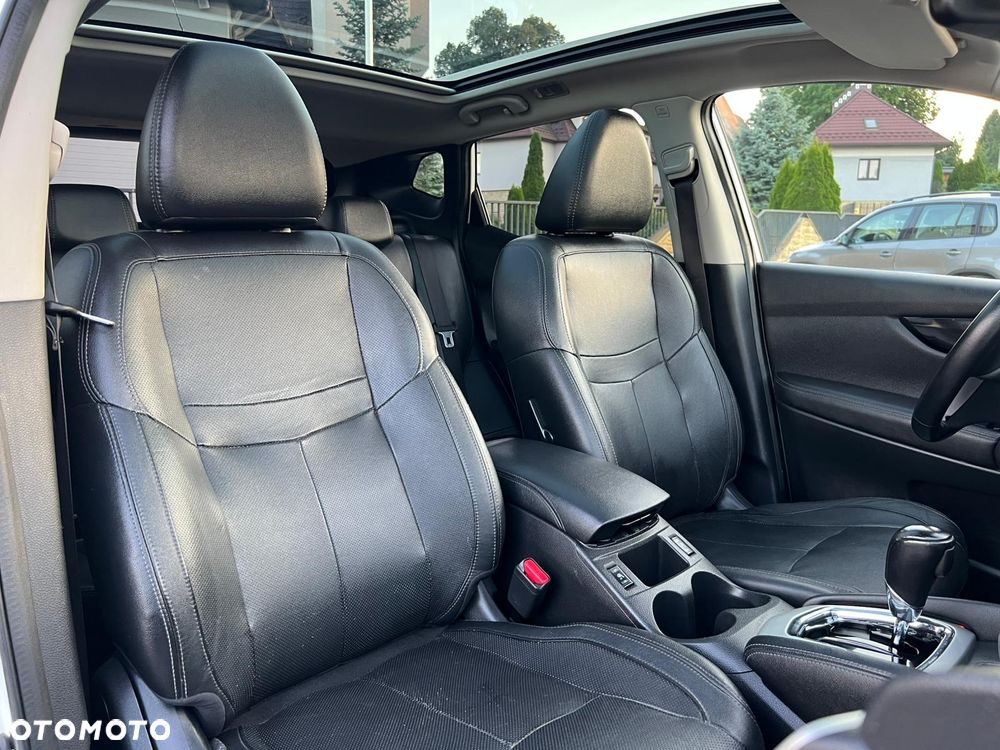 Nissan Qashqai 1.6 DCi Tekna+ Xtronic - 32