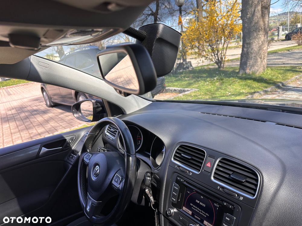 Volkswagen Golf 1.6 TDI DPF BlueMotion - 24