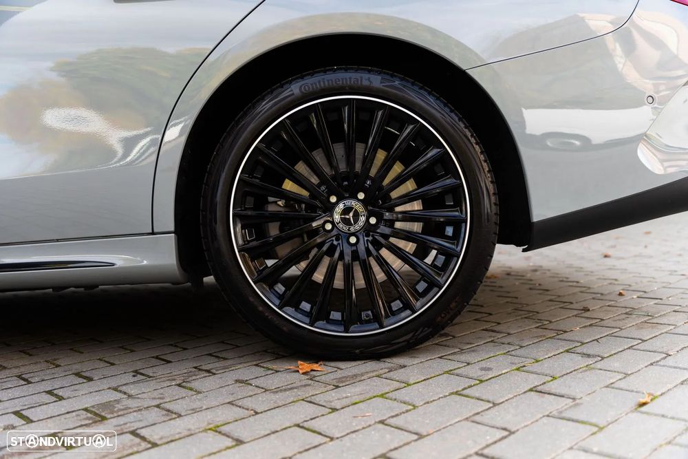 Mercedes-Benz E 300 e AMG Line - 31