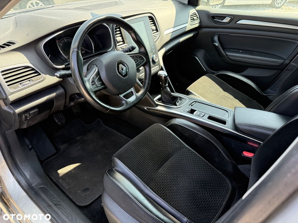 Renault Megane 1.5 dCi Privilege - 9