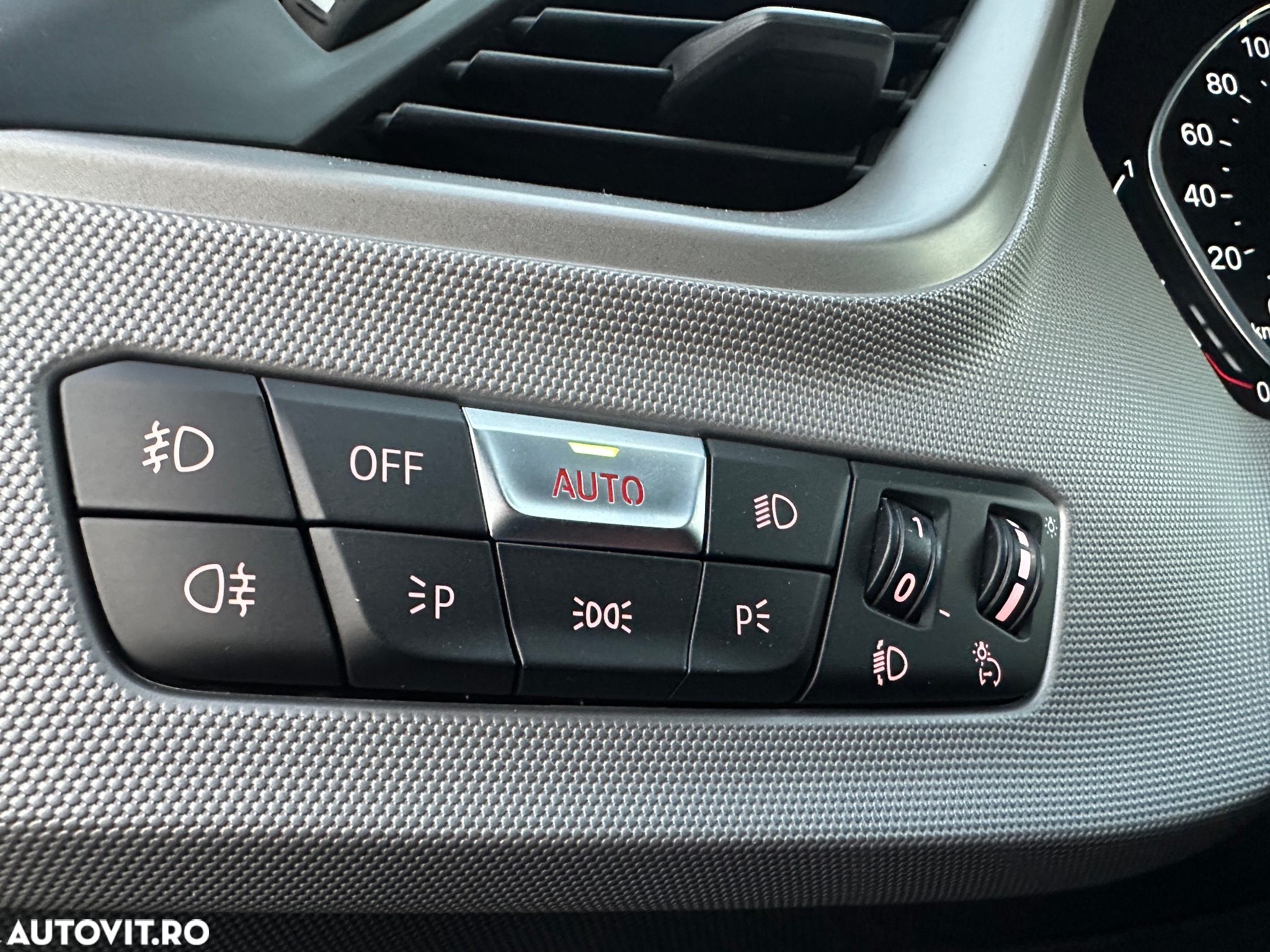 BMW Seria 1 120d Aut. - 23