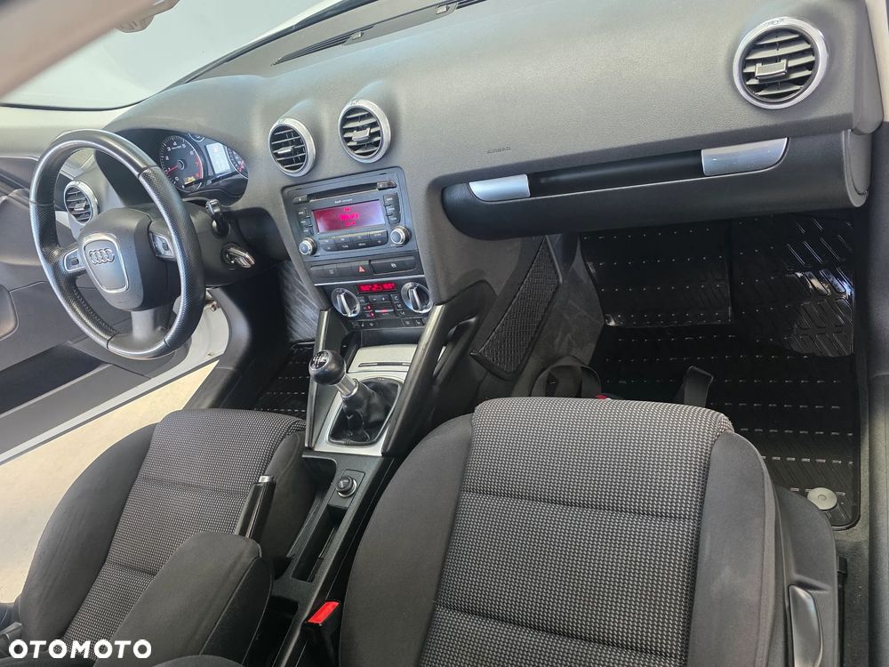 Audi A3 Sportback - 19