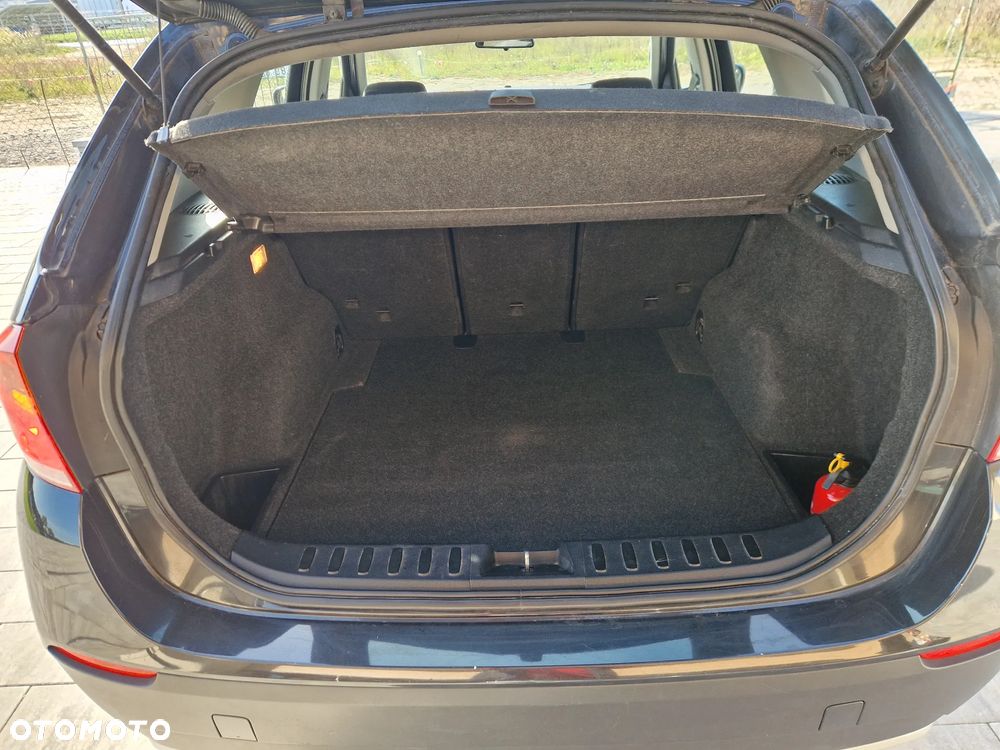 BMW X1 sDrive18d - 13