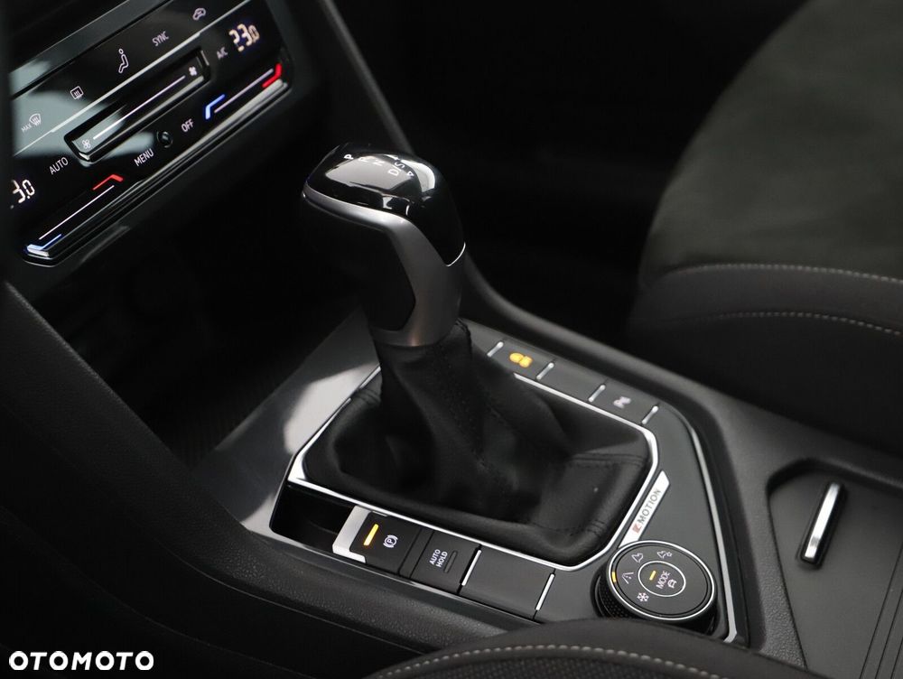 Volkswagen Tiguan 2.0 TDI SCR 4Mot Elegance DSG - 22