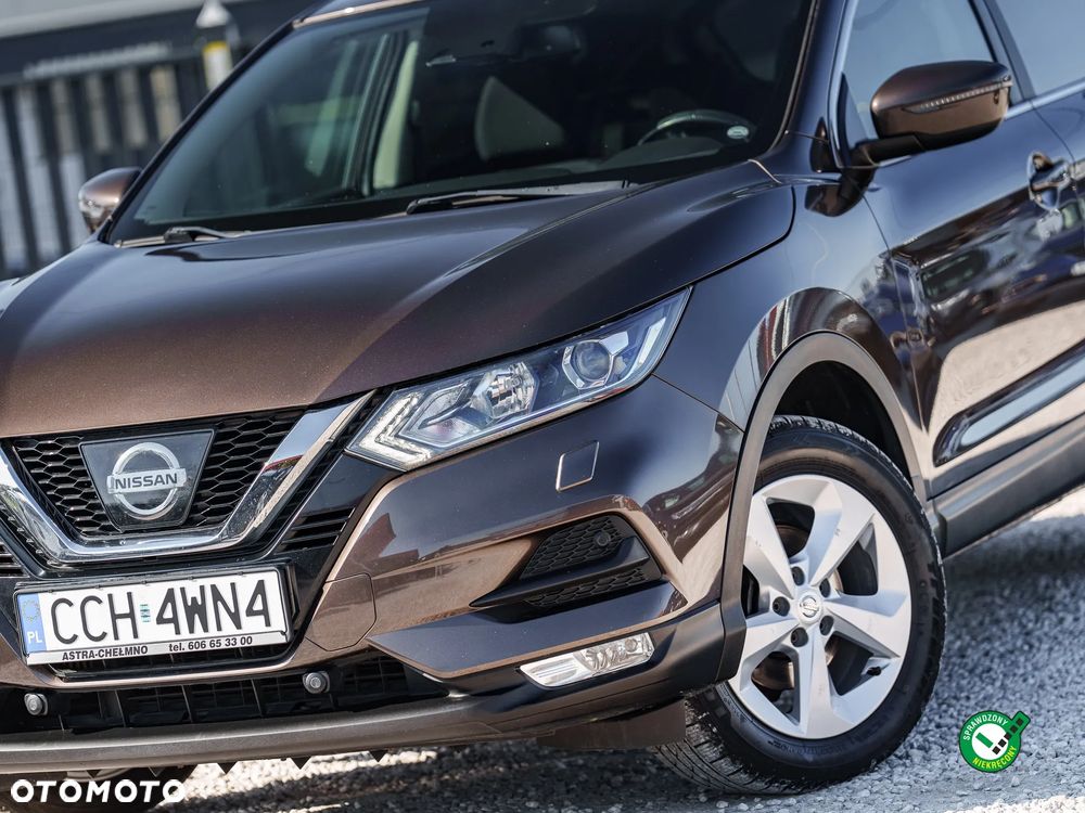 Nissan Qashqai 1.5 dCi N-Connecta - 9