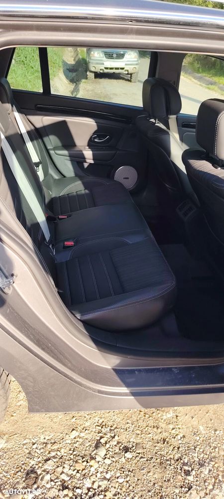 Renault Laguna 2.0dCi BOSE - 8
