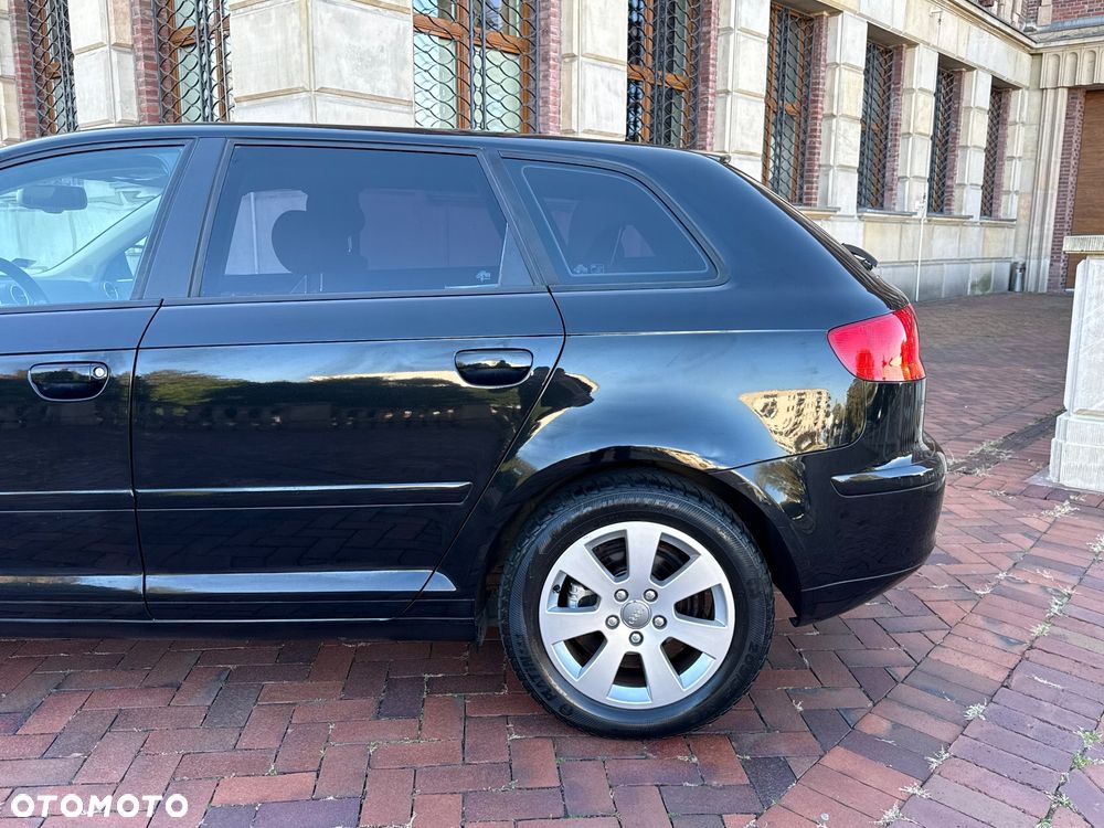Audi A3 1.6 Ambiente - 13