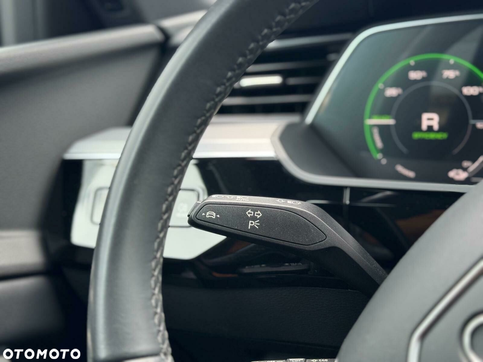 Audi e-tron - 28