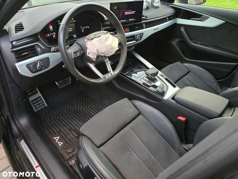 Audi A4 Avant 45 TFSI quattro S tronic S line - 12