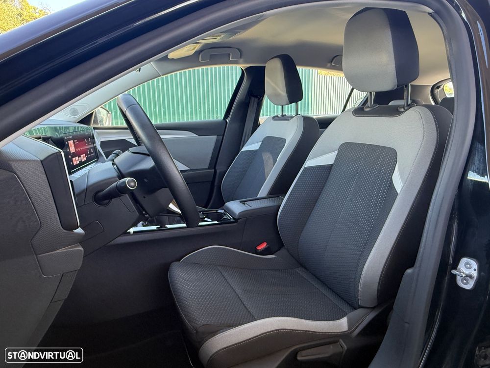 Opel Astra 1.5 D Elegance - 34