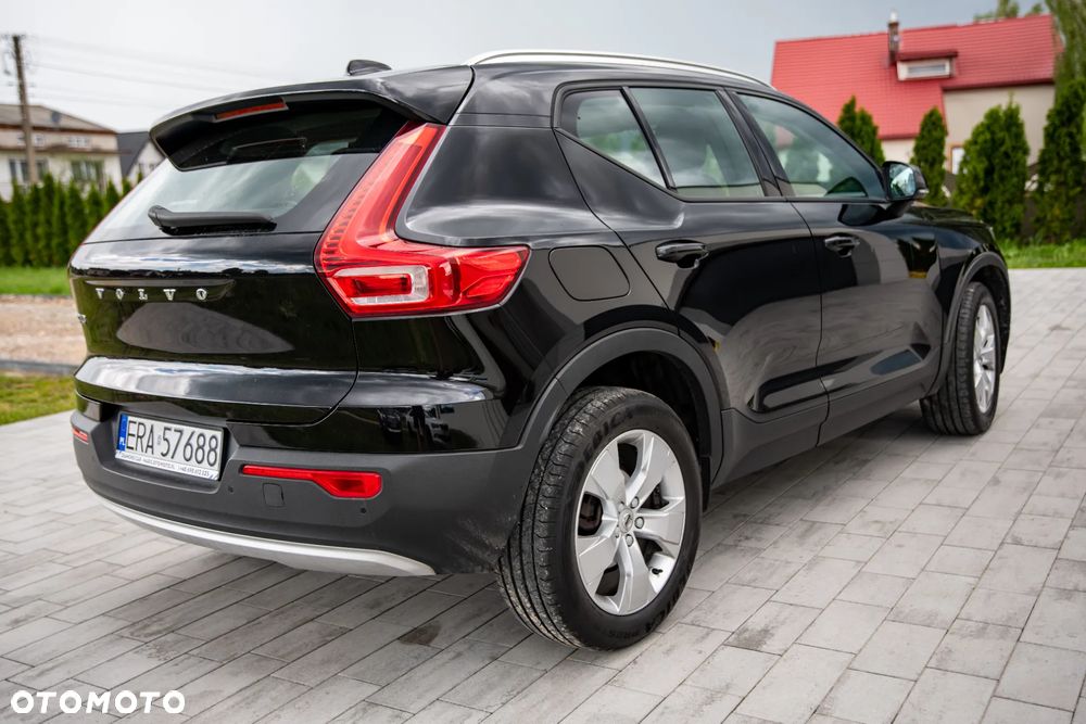 Volvo XC 40 D3 SCR Momentum - 10