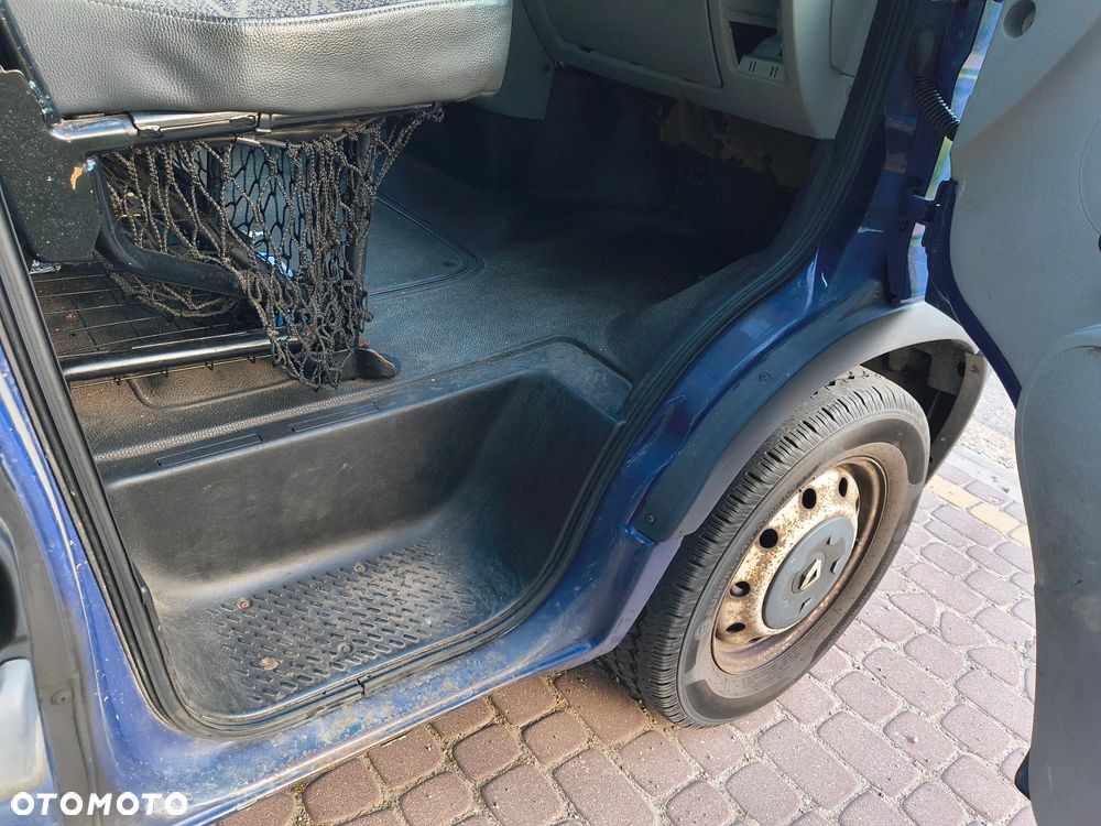 Renault Master - 25