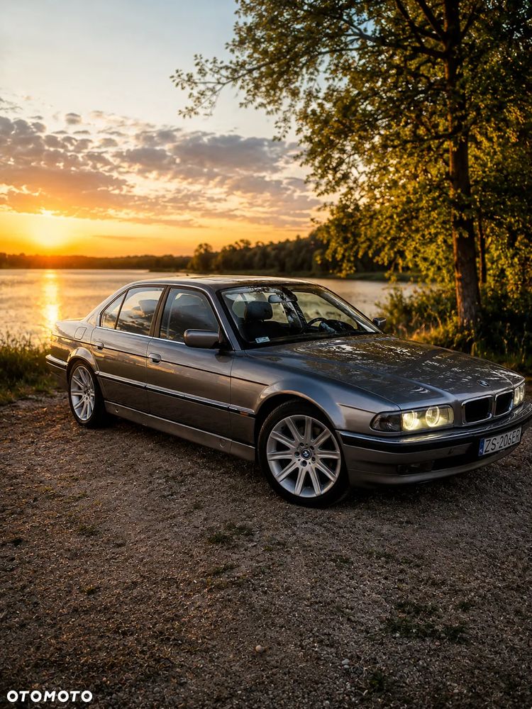 BMW Seria 7 - 1