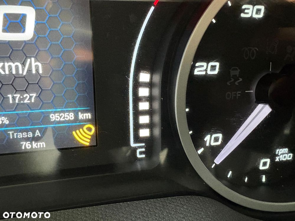 Iveco Daily 35S180, 3.0 180KM, L3H3, HiMatic, LED, Niski przebieg - 24