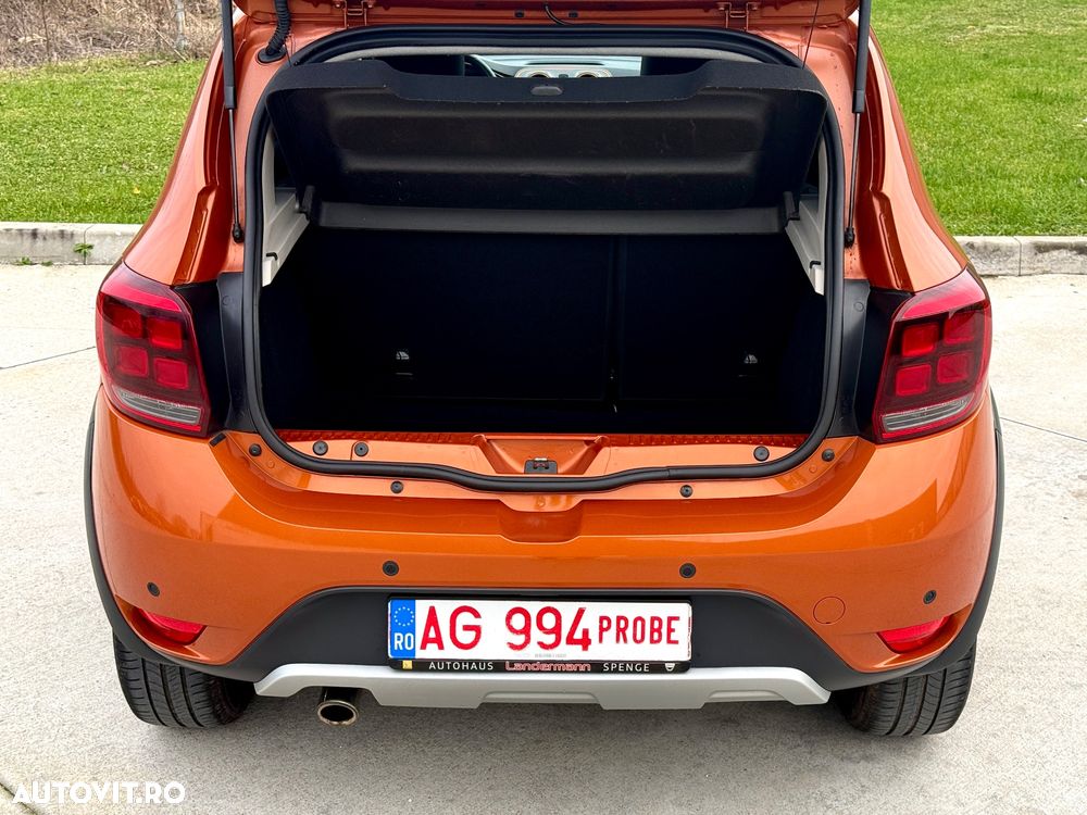 Dacia Sandero TCe 90 Celebration - 21