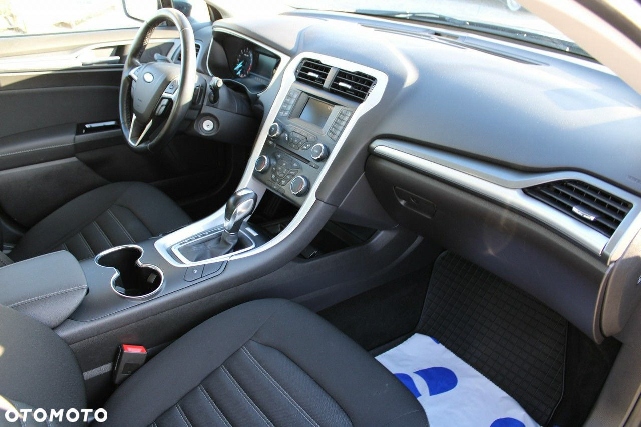 Ford Mondeo - 12