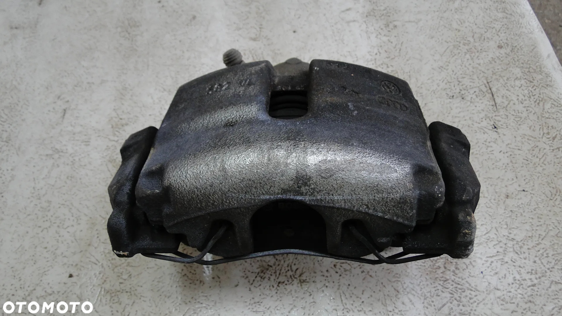 VW SCIROCCO ZACISK HAMULCOWY PRAWY PRZÓD PRZEDNI KLOCKI 2.0TSI 08-17r - 2