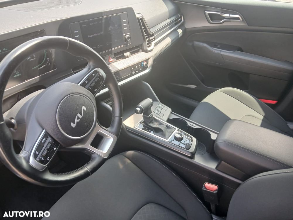 Kia Sportage 1.6 T-GDI HEV 6AT 4x2 Style - 8