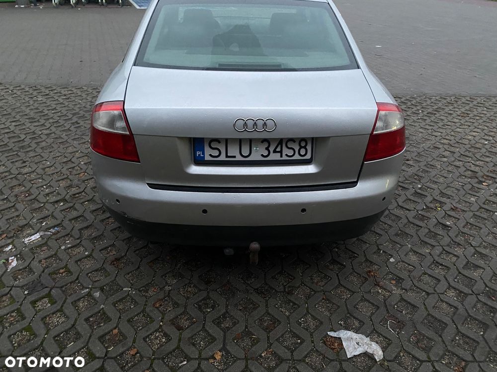 Audi A4 Limousine - 5