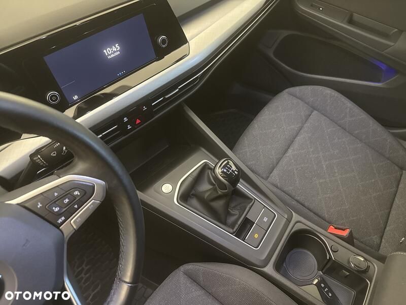 Volkswagen Golf - 18